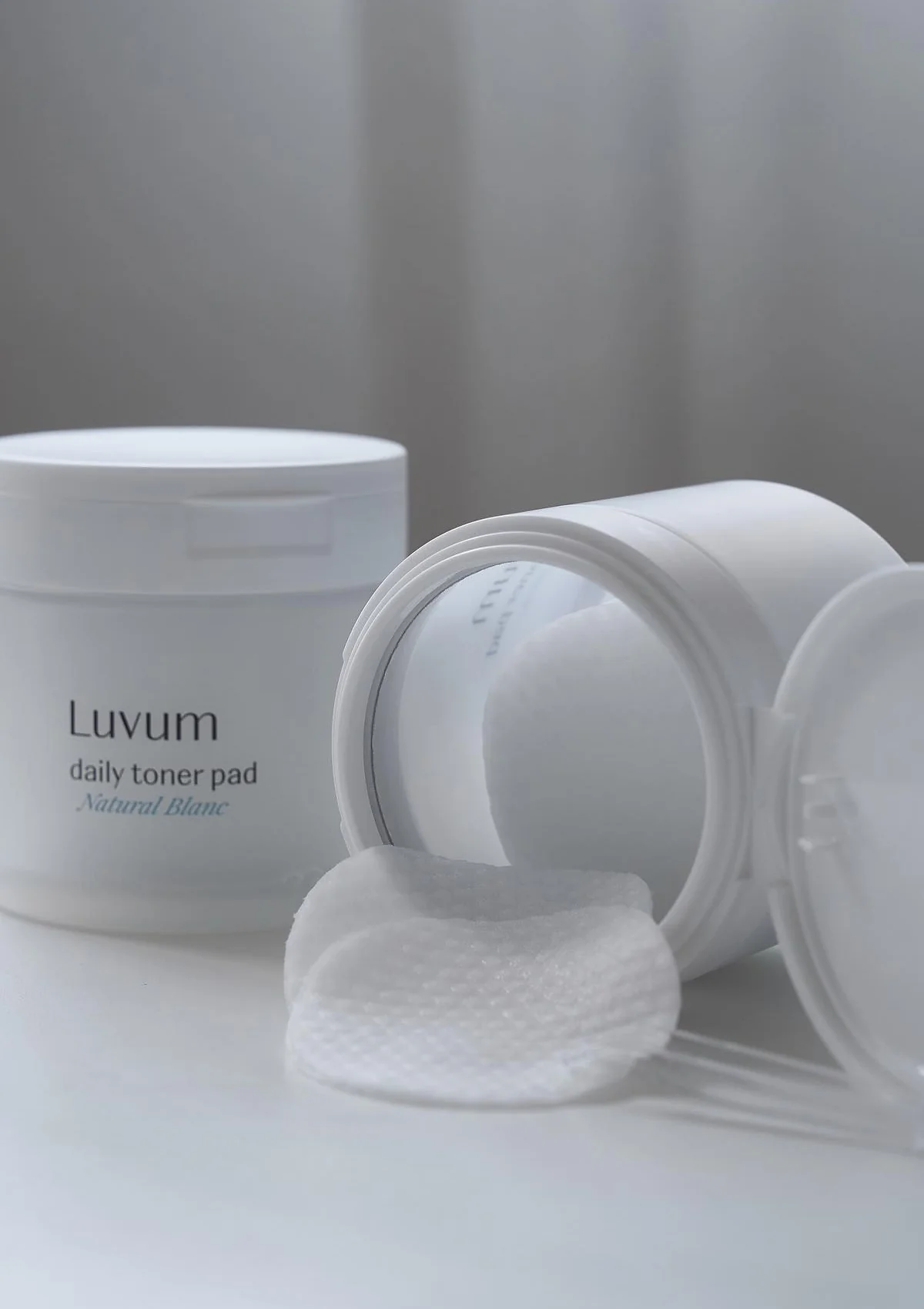 [LUVUM] Witch Hazel Hyaluronic Toner Pad (1 Box = 60 Pads) - Image 3