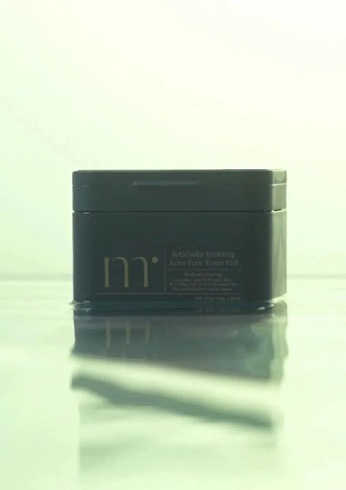 [MOLVANY] Artichoke Soothing Acne Pore Toner Pad 160ml (70 Pads) - Image 2